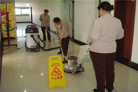 小區(qū)保潔托管服務